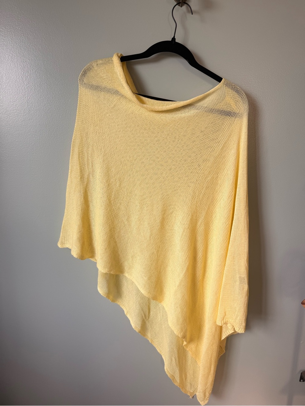 Light Yellow Womens Asymmetric Knit Trending Poncho